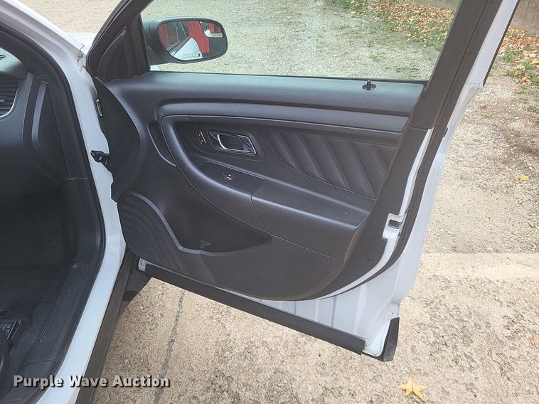 image for item MI9813 2013 Ford Taurus Police Interceptor