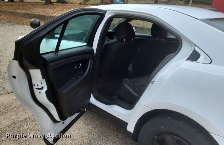image for item MI9813 2013 Ford Taurus Police Interceptor