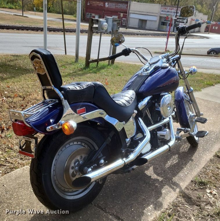 image for item MI9814 1999 Harley Davidson Softail  motorcycle