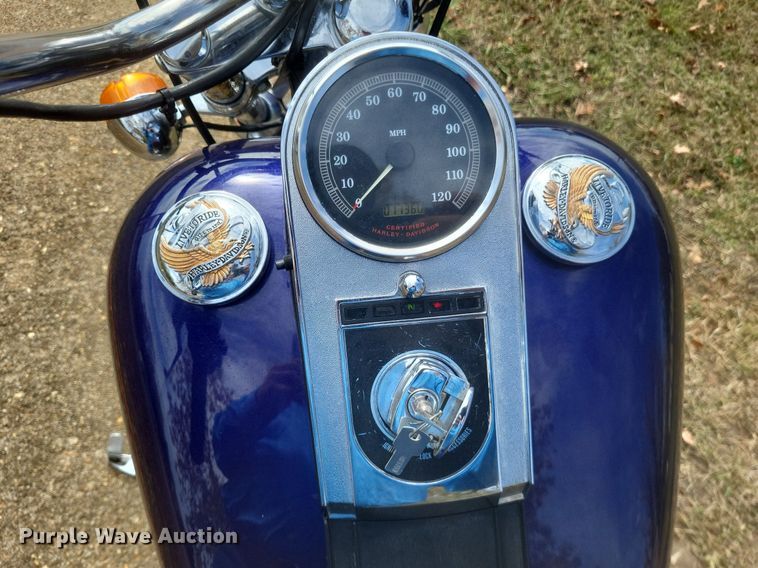 image for item MI9814 1999 Harley Davidson Softail  motorcycle