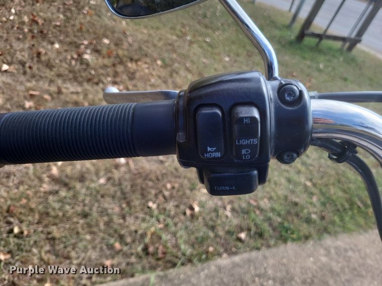 image for item MI9814 1999 Harley Davidson Softail  motorcycle