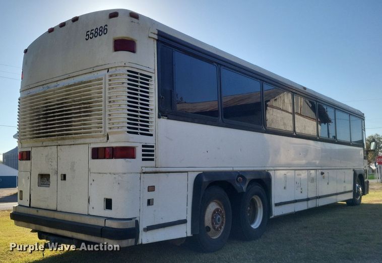 image for item MI9815 1996 MCI 102-D3  coach bus