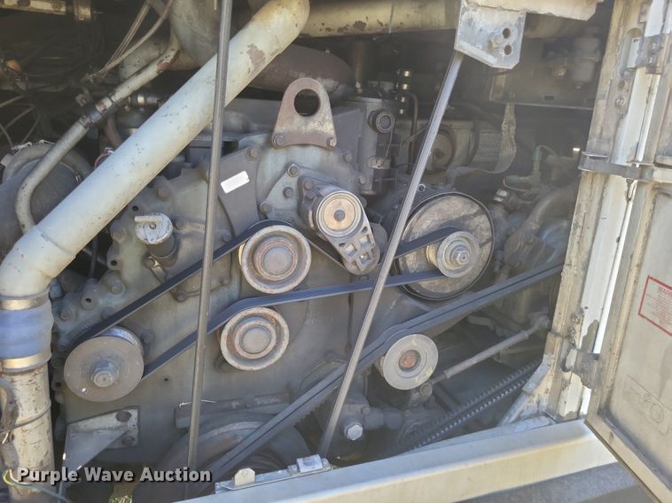 image for item MI9815 1996 MCI 102-D3  coach bus