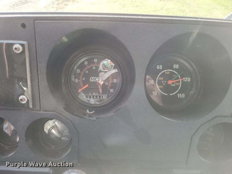 image for item MI9815 1996 MCI 102-D3  coach bus