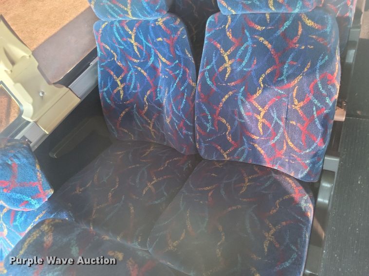 image for item MI9815 1996 MCI 102-D3  coach bus