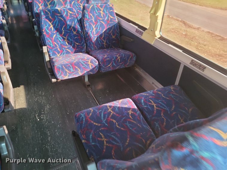 image for item MI9815 1996 MCI 102-D3  coach bus