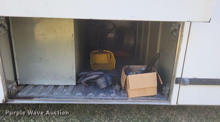 image for item MI9815 1996 MCI 102-D3  coach bus