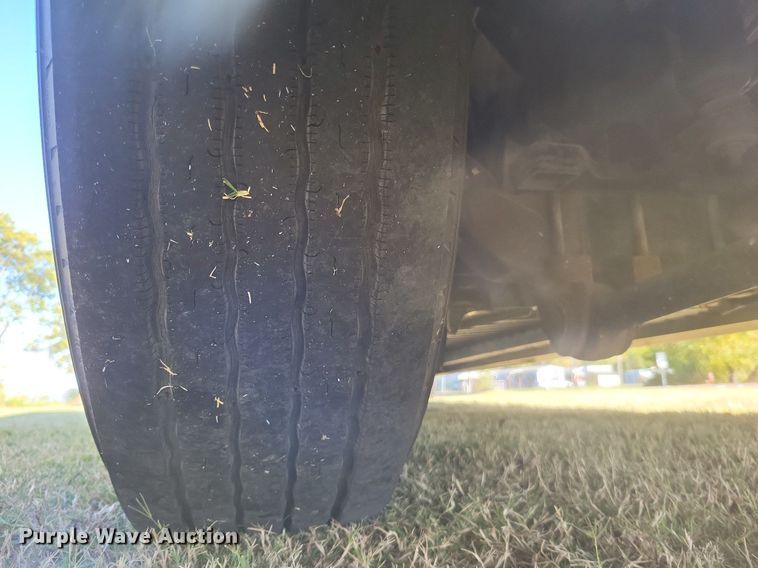 image for item MI9815 1996 MCI 102-D3  coach bus