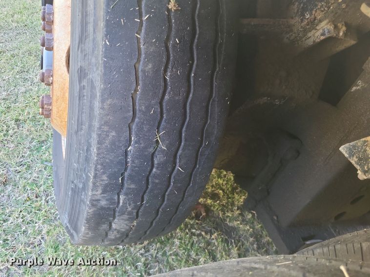 image for item MI9815 1996 MCI 102-D3  coach bus