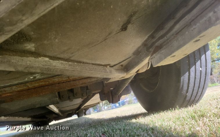 image for item MI9815 1996 MCI 102-D3  coach bus