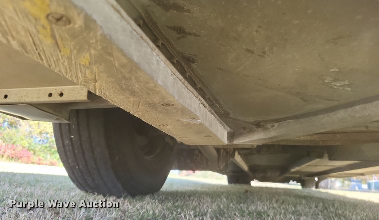 image for item MI9815 1996 MCI 102-D3  coach bus