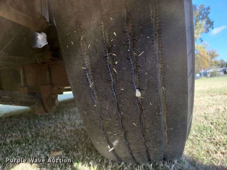 image for item MI9815 1996 MCI 102-D3  coach bus