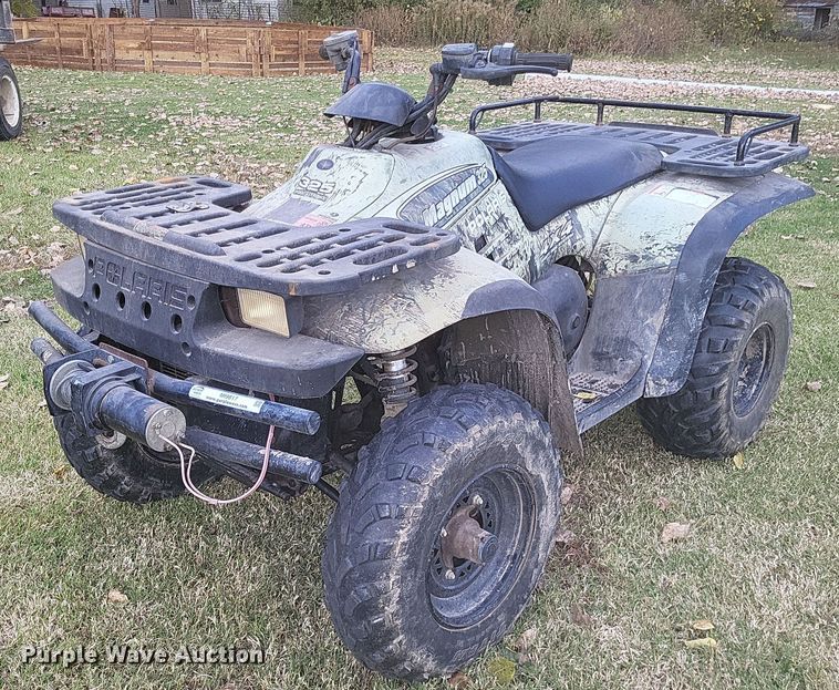 image for item MI9817 2001 Polaris Magnum 325  ATV