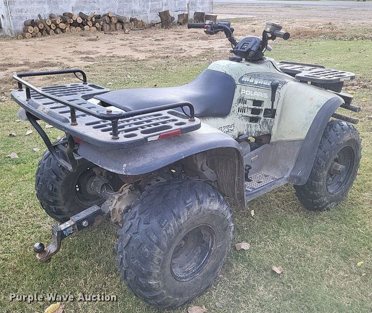 image for item MI9817 2001 Polaris Magnum 325  ATV