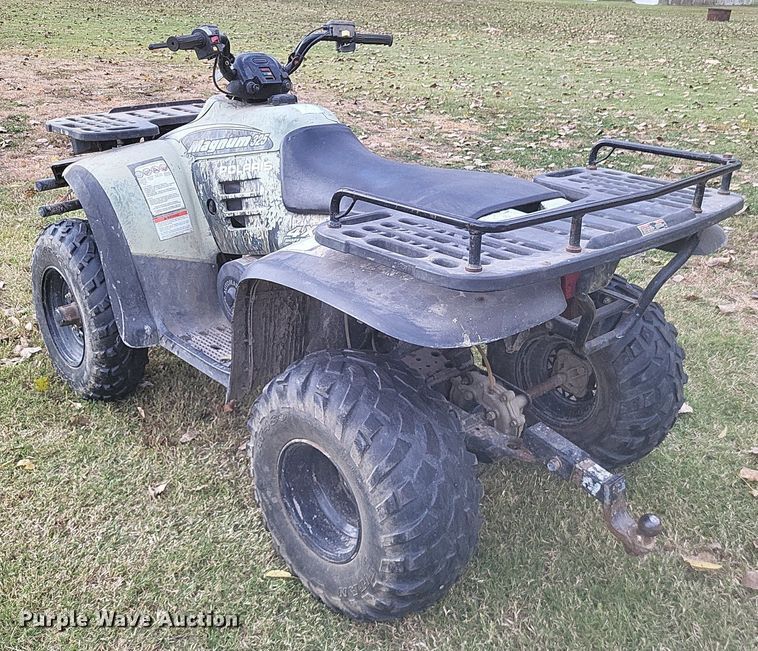 image for item MI9817 2001 Polaris Magnum 325  ATV