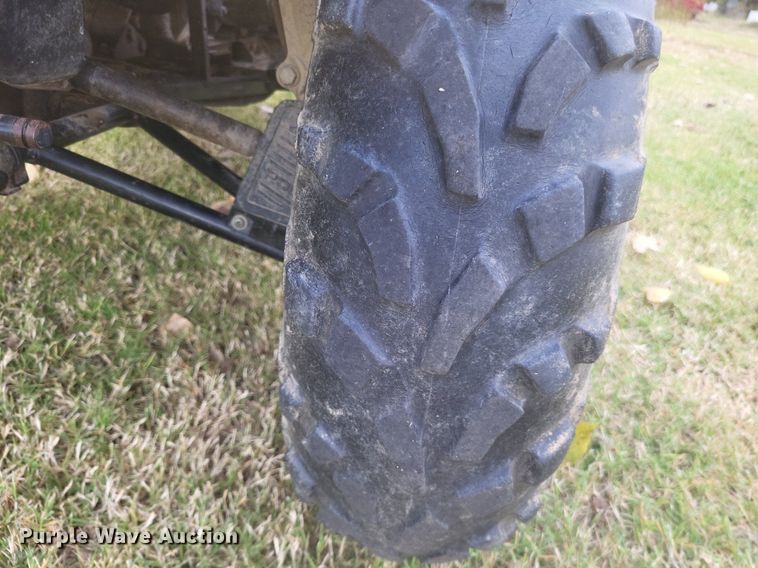 image for item MI9817 2001 Polaris Magnum 325  ATV