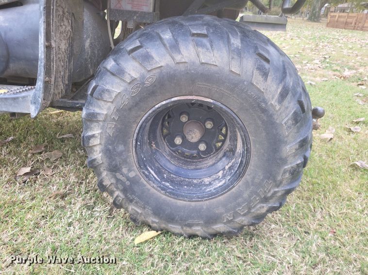 image for item MI9817 2001 Polaris Magnum 325  ATV