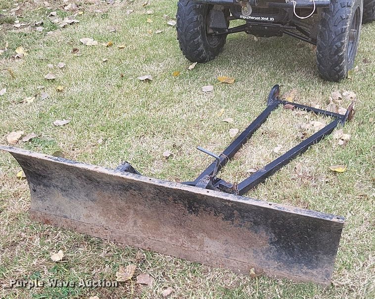 image for item MI9817 2001 Polaris Magnum 325  ATV