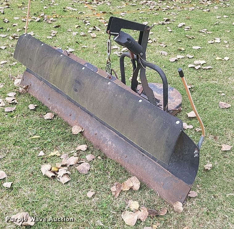 image for item MI9818 Kubota  6' W snow plow