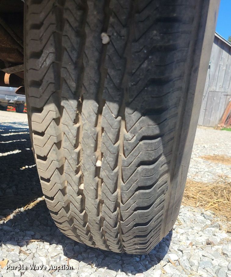 image for item MJ9439 1995 Kodiak  equipment trailer