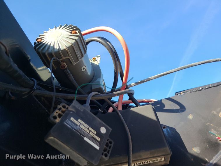 image for item MJ9445 2016 Kaufman  car carrier