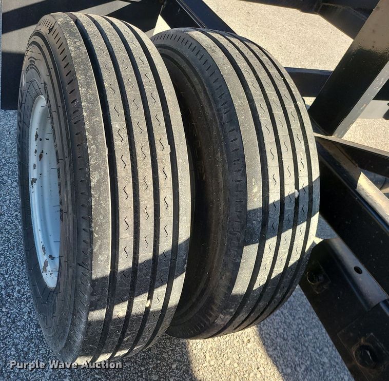 image for item MJ9445 2016 Kaufman  car carrier