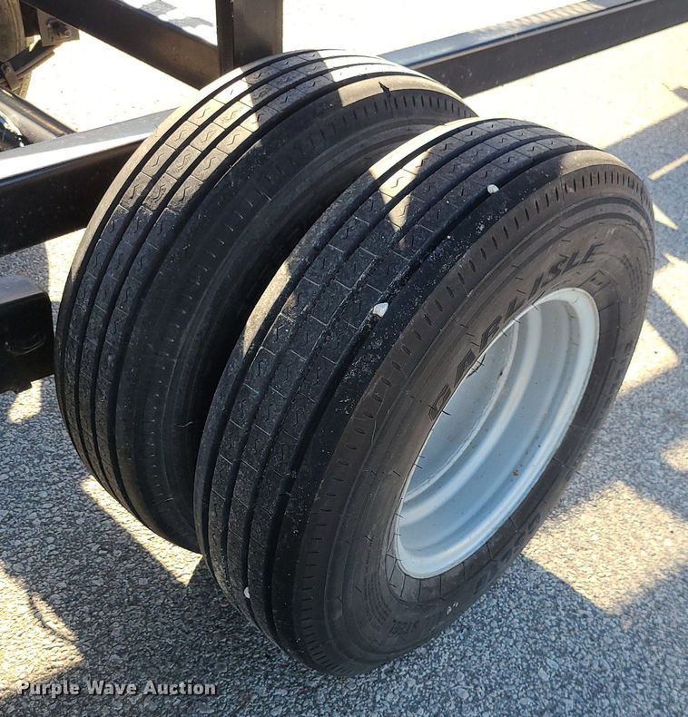 image for item MJ9445 2016 Kaufman  car carrier