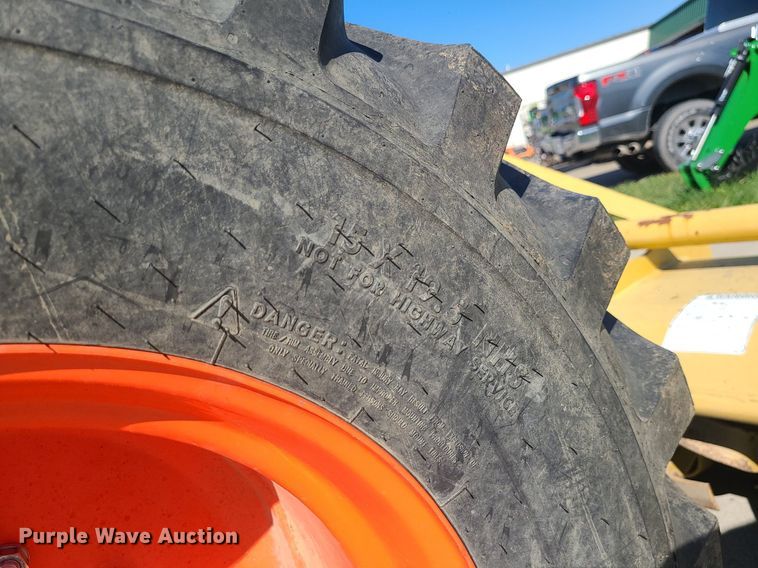 image for item MJ9450 Kubota L3901D  MFWD tractor