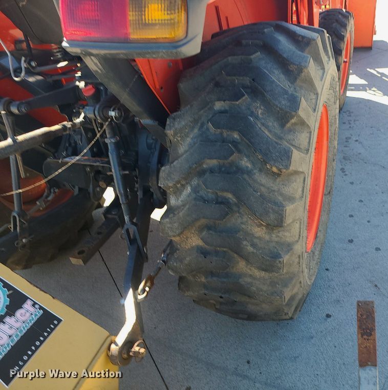 image for item MJ9450 Kubota L3901D  MFWD tractor