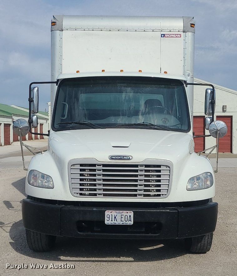 image for item MJ9456 2016 Freightliner  box truck
