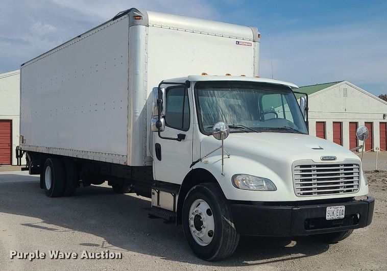 image for item MJ9456 2016 Freightliner  box truck