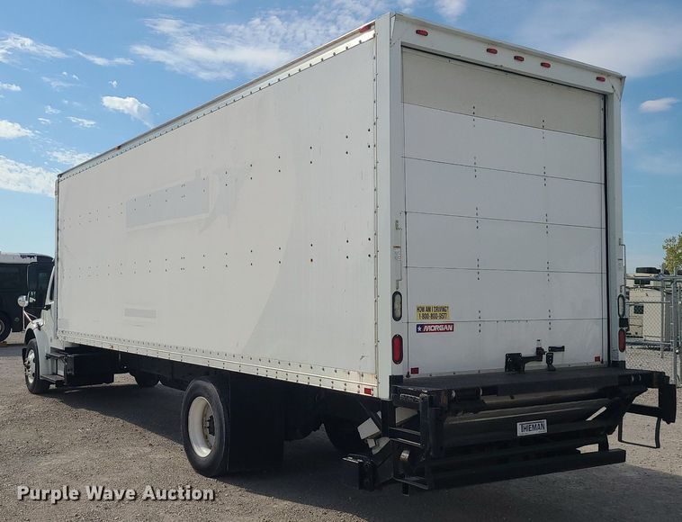 image for item MJ9456 2016 Freightliner  box truck