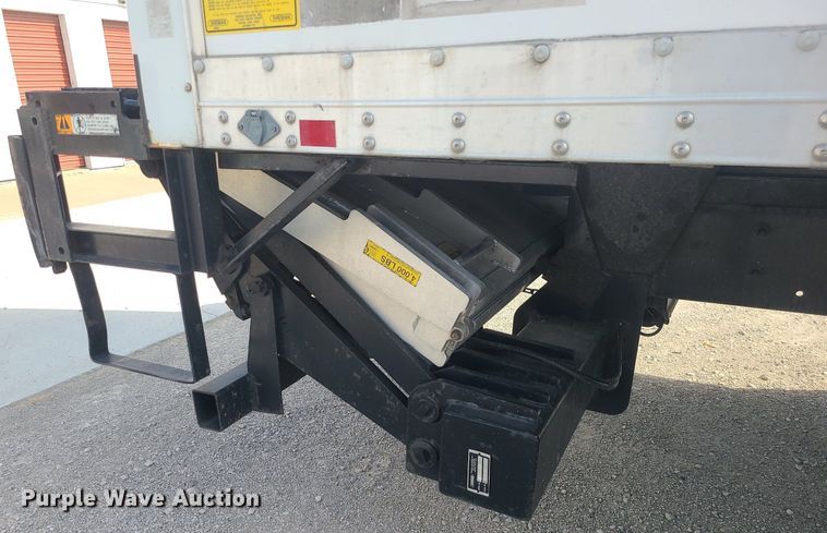 image for item MJ9456 2016 Freightliner  box truck