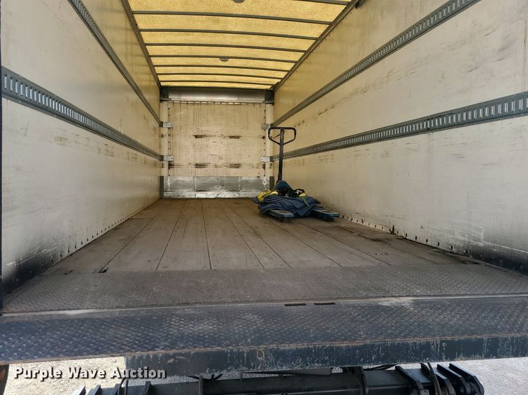 image for item MJ9456 2016 Freightliner  box truck