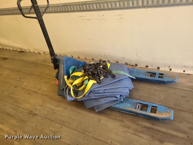 image for item MJ9456 2016 Freightliner  box truck