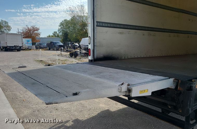 image for item MJ9456 2016 Freightliner  box truck