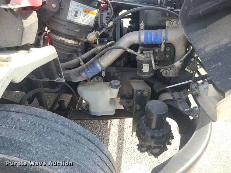 image for item MJ9456 2016 Freightliner  box truck