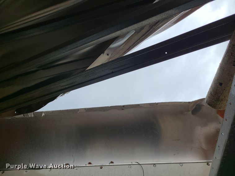 image for item MJ9464 2015 Ford E350 Super Duty  box truck