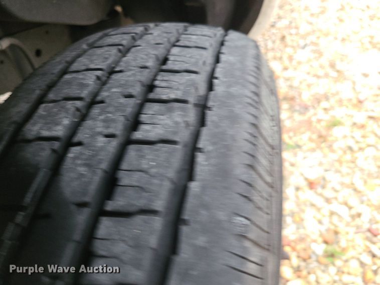 image for item MJ9464 2015 Ford E350 Super Duty  box truck