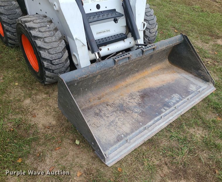 image for item MQ9565 2006 Bobcat S250  skid steer loader