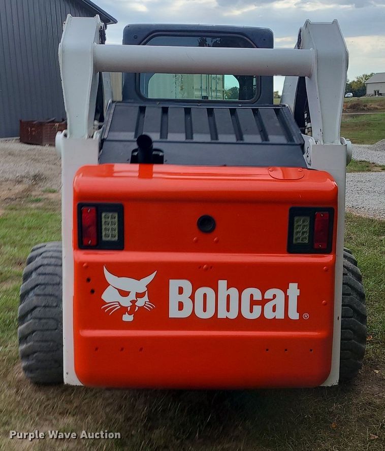 image for item MQ9565 2006 Bobcat S250  skid steer loader
