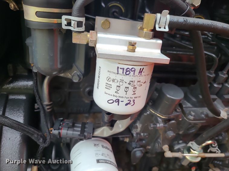 image for item MQ9565 2006 Bobcat S250  skid steer loader