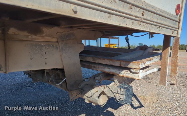 image for item MX9482 1998 GMC T6500  box truck