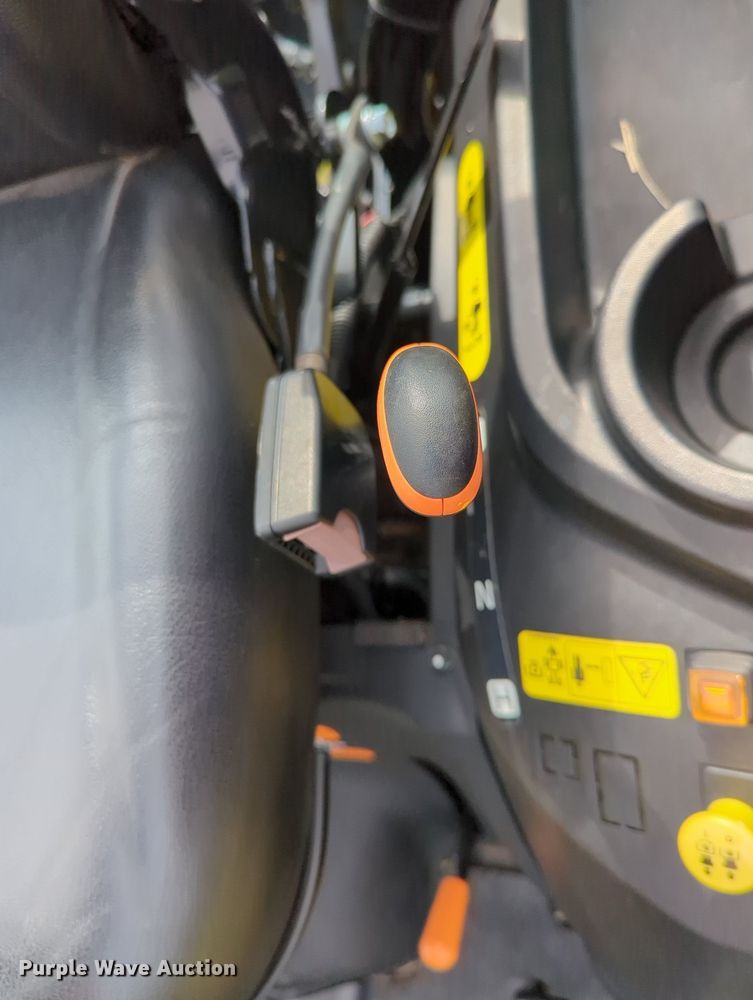 image for item MX9487 Yanmar SA24  tractor