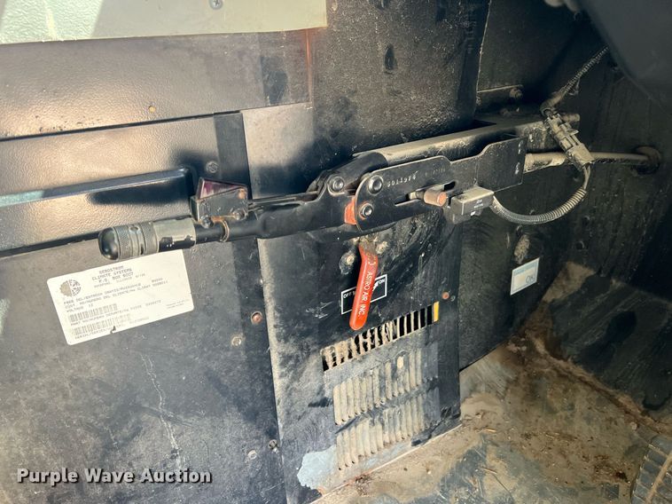 image for item NA9100 2006 Blue Bird  school bus