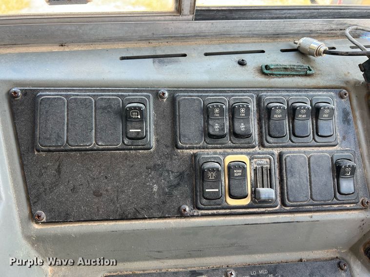 image for item NA9100 2006 Blue Bird  school bus