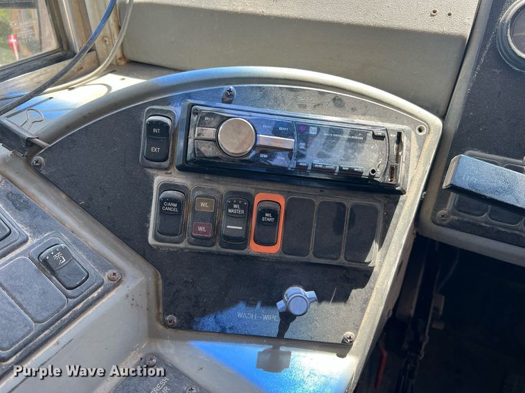 image for item NA9100 2006 Blue Bird  school bus