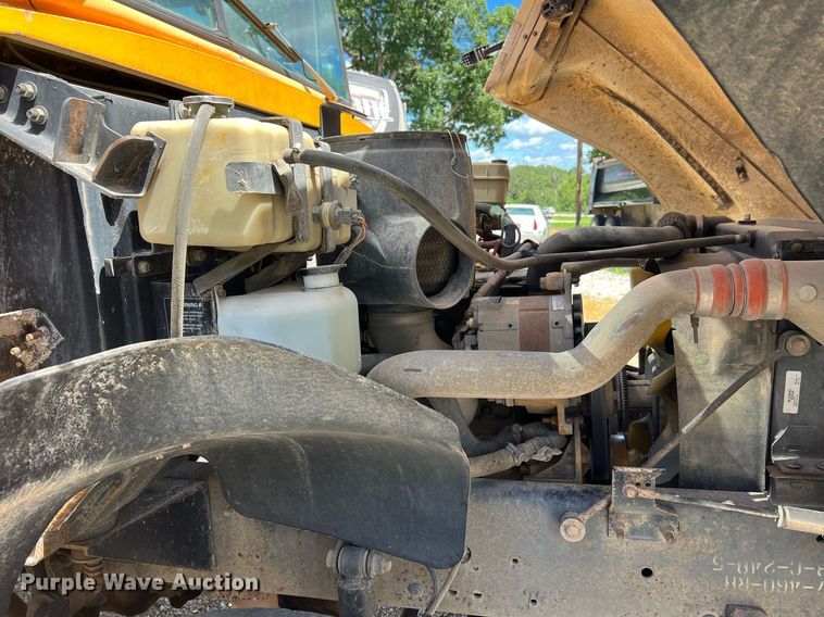 image for item NA9100 2006 Blue Bird  school bus