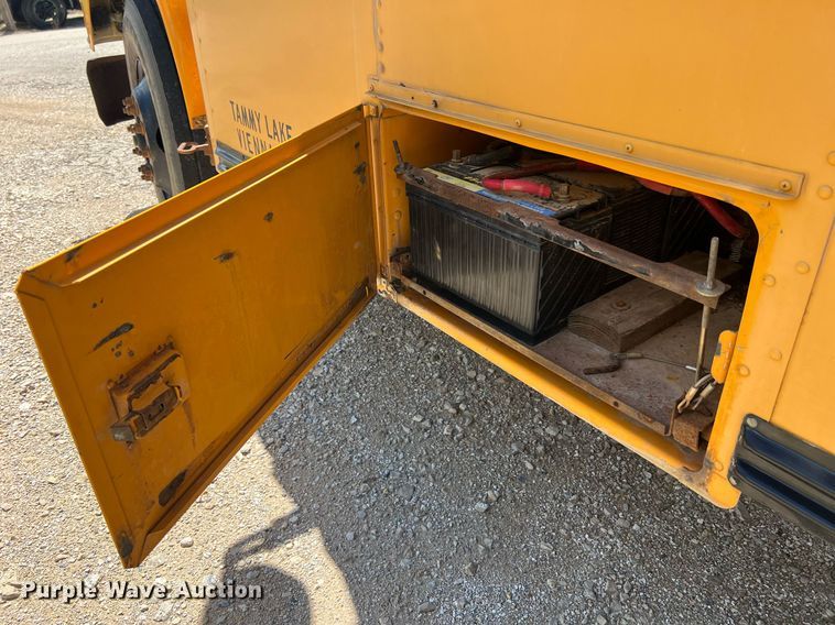 image for item NA9100 2006 Blue Bird  school bus