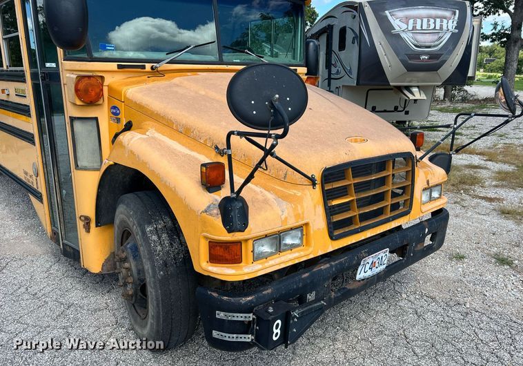 image for item NA9100 2006 Blue Bird  school bus